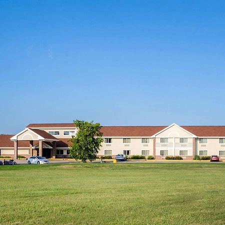 Rodeway Inn Hesston Exteriér fotografie